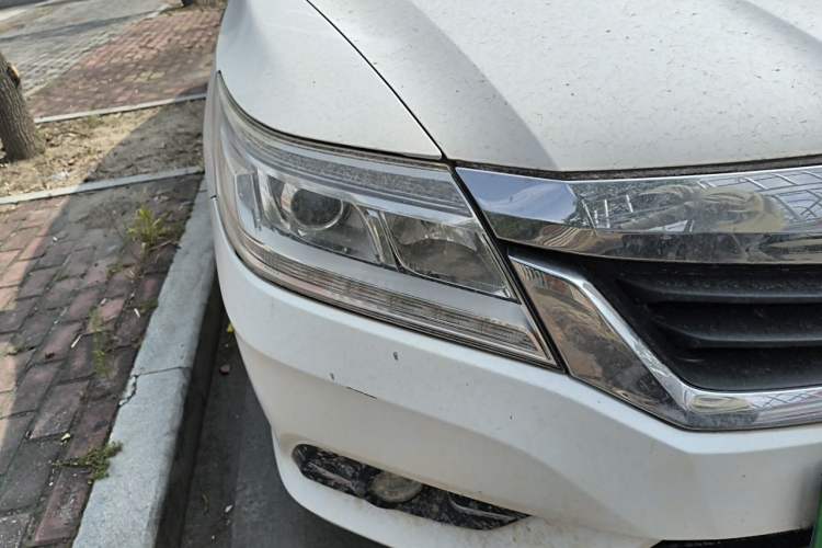 Used Honda Crider 2015 1.8L automatic luxury edition Right Front Headlight