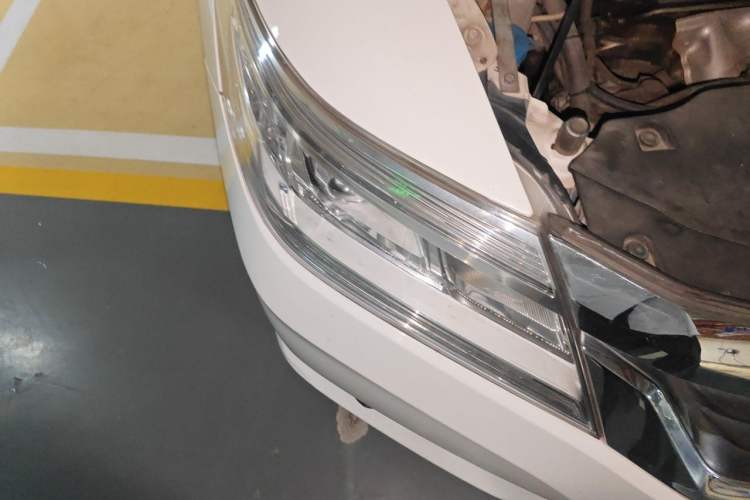 Used Honda Crider 2015 1.8L automatic luxury edition Right Front Headlight
