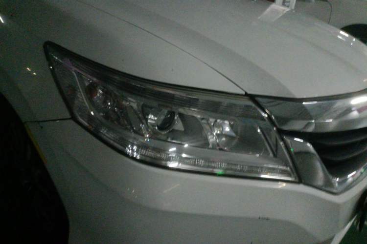 Used Honda Crider 2015 1.8L automatic luxury edition Right Front Headlight
