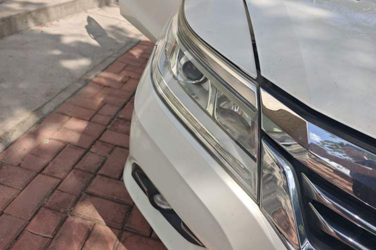 Used Honda Crider 2015 1.8L automatic comfort version Right Front Headlight