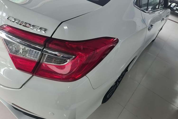 Used Honda Crider 2015 1.8L automatic luxury edition Right Rear Taillight