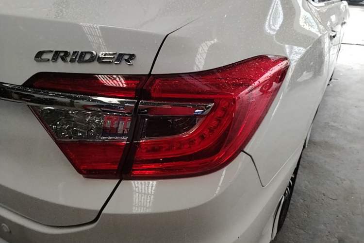 Used Honda Crider 2015 1.8L automatic luxury edition Right Rear Taillight