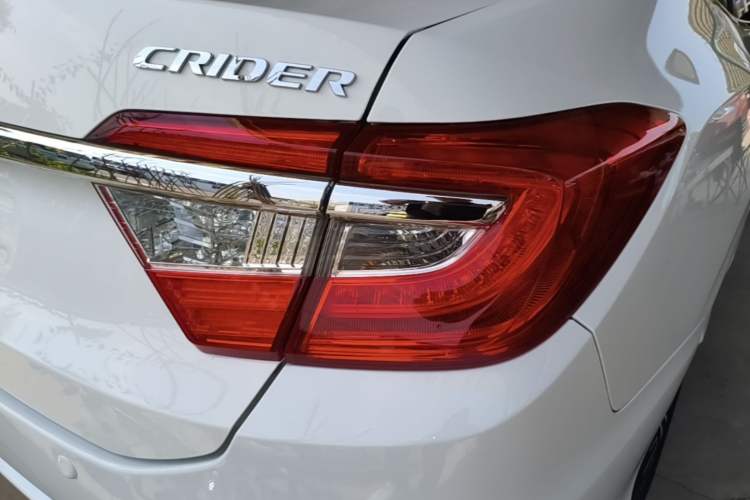 Used Honda Crider 2015 1.8L automatic luxury edition Right Rear Taillight