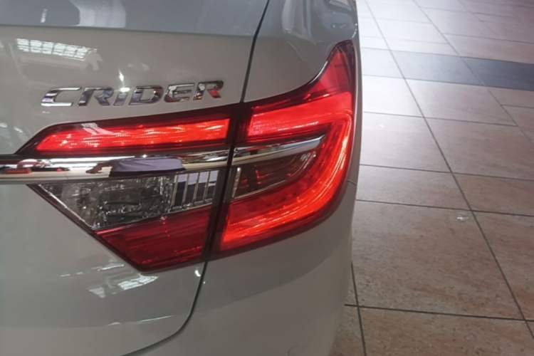 Used Honda Crider 2015 1.8L automatic luxury edition Right Rear Taillight