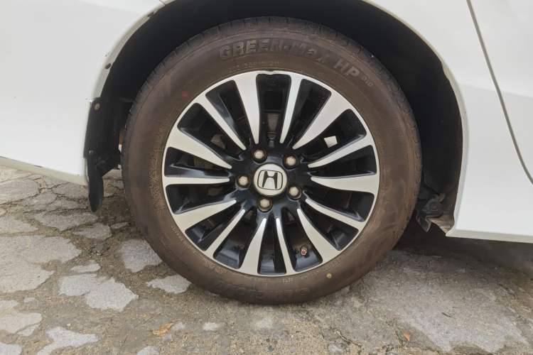 Used Honda Crider 2015 1.8L automatic comfort version Right Rear Wheel Hub