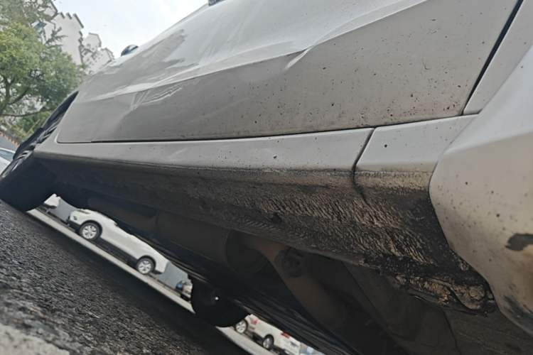 Used Honda Crider 2015 1.8L automatic comfort version Right Side Sill