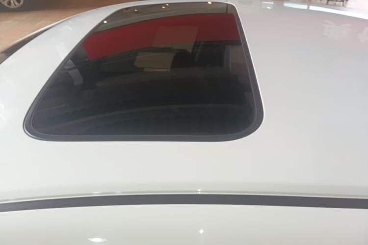 Used Honda Crider 2015 1.8L automatic luxury edition Roof