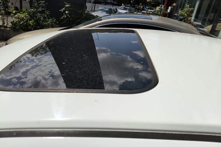 Used Honda Crider 2015 1.8L automatic luxury edition Roof
