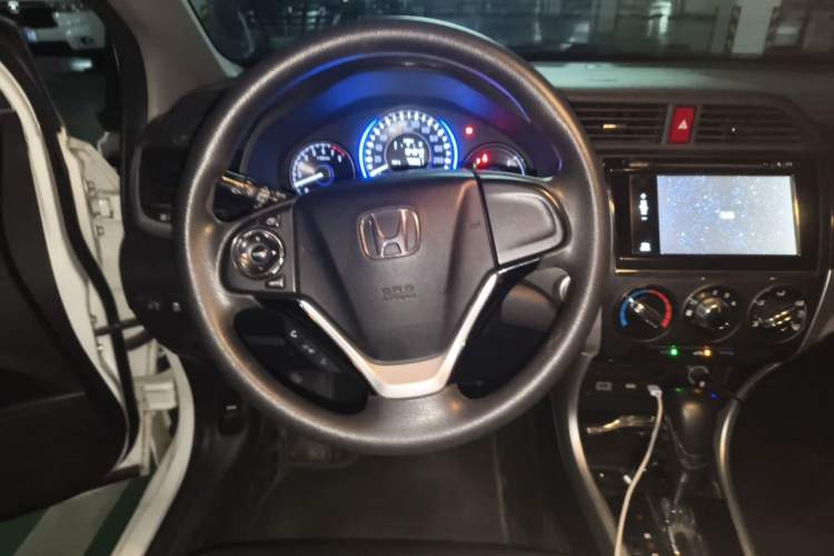 Used Honda Crider 2015 1.8L automatic luxury edition Steering Wheel