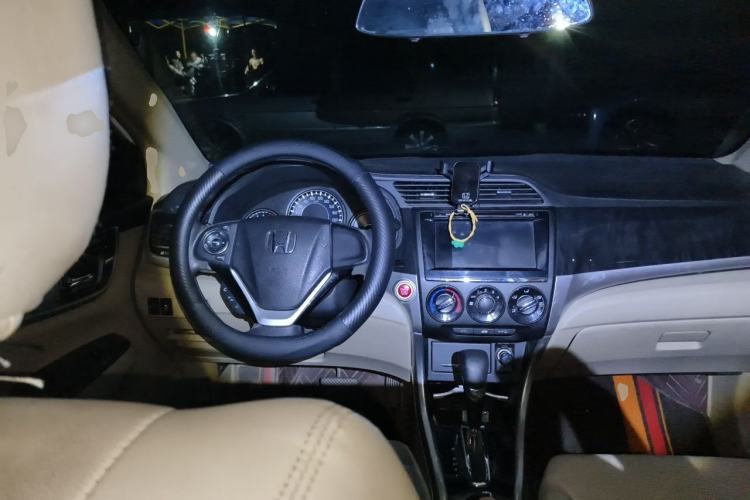Used Honda Crider 2015 1.8L automatic luxury edition Steering Wheel