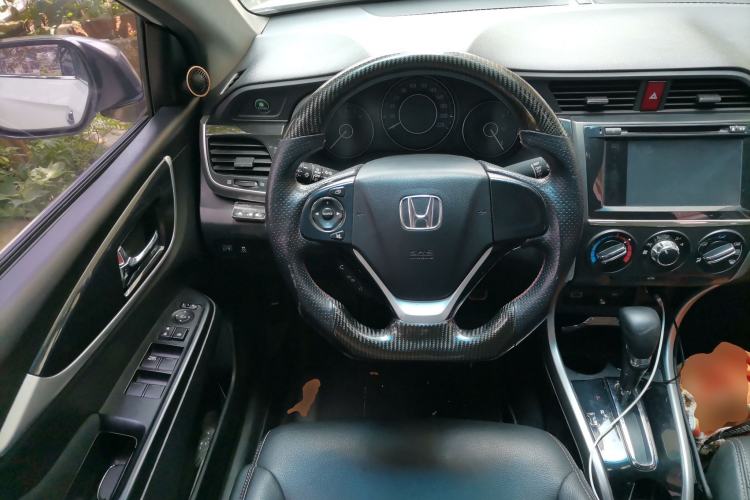 Used Honda Crider 2015 1.8L Automatic Ultra-Configured Limited Edition Steering Wheel