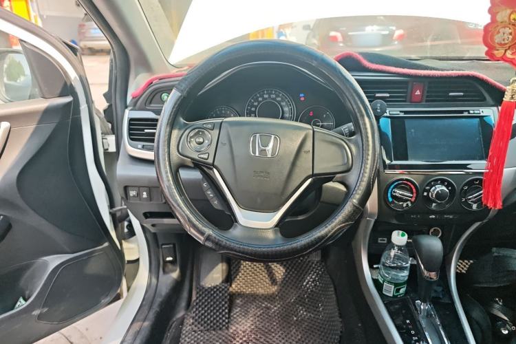 Used Honda Crider 2015 1.8L Automatic Ultra-Configured Limited Edition Steering Wheel