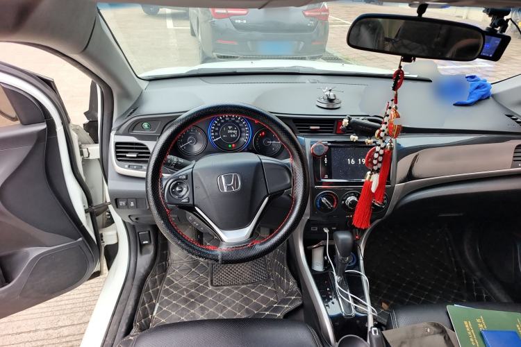 Used Honda Crider 2015 1.8L automatic luxury edition Steering Wheel
