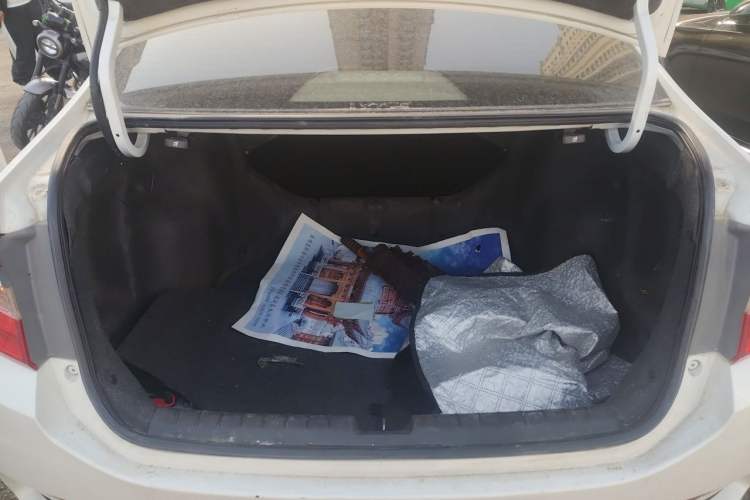 Used Honda Crider 2015 1.8L automatic comfort version Trunk