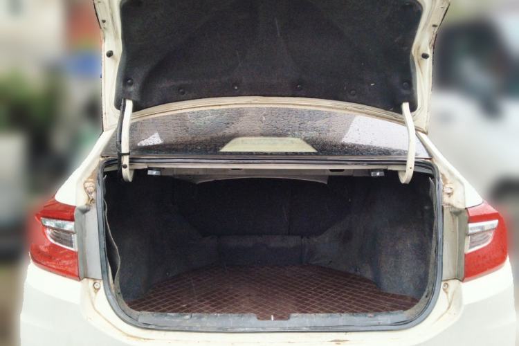 Used Honda Crider 2015 1.8L automatic comfort version Trunk