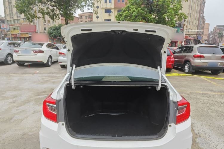 Used Honda Crider 2015 1.8L automatic comfort version Trunk