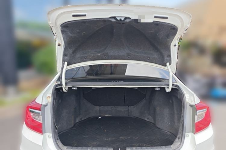 Used Honda Crider 2015 1.8L automatic luxury edition Trunk