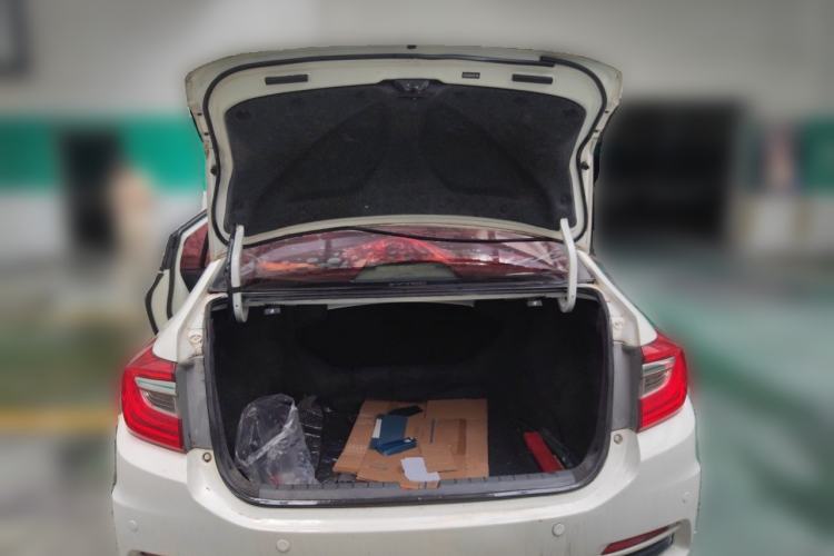 Used Honda Crider 2015 1.8L automatic luxury edition Trunk