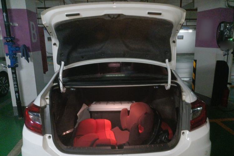 Used Honda Crider 2015 1.8L automatic luxury edition Trunk
