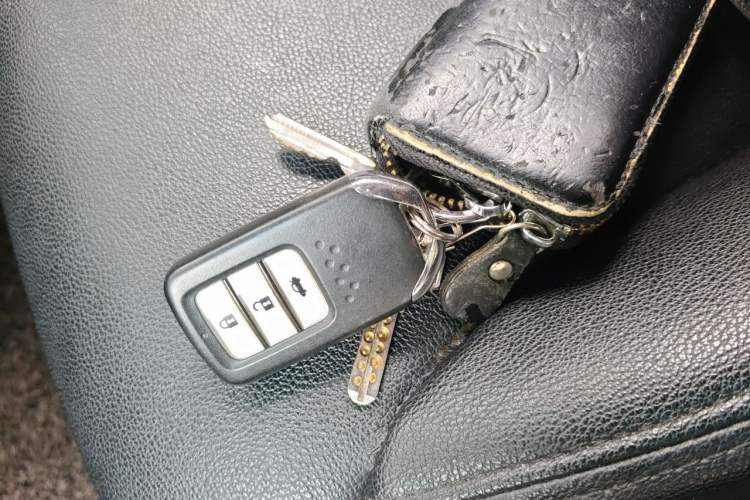 Used Honda Crider 2015 1.8L automatic luxury edition Vehicle Key