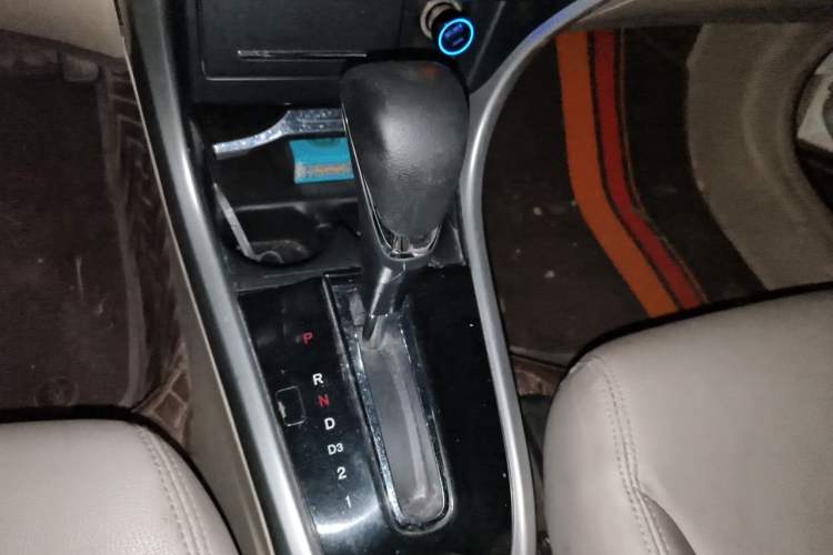 Used Honda Crider 2015 1.8L automatic luxury edition Vehicle Key