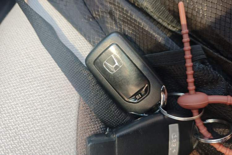 Used Honda Crider 2015 1.8L automatic luxury edition Vehicle Key