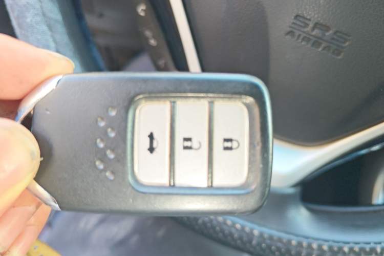 Used Honda Crider 2015 1.8L automatic luxury edition Vehicle Key