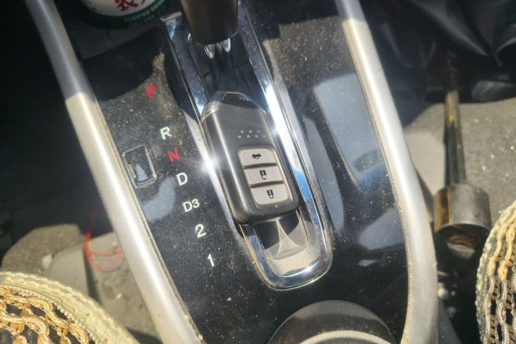 Used Honda Crider 2015 1.8L automatic luxury edition Vehicle Key