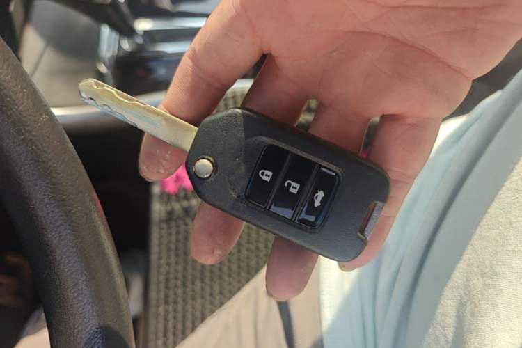 Used Honda Crider 2015 1.8L automatic comfort version Vehicle Key