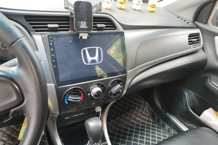 Used Honda Crider 2016 1.8L CVT Comfort Version Audio And AC Panel