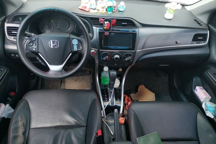 Used Honda Crider 2016 1.8L CVT Luxury Edition Center Console
