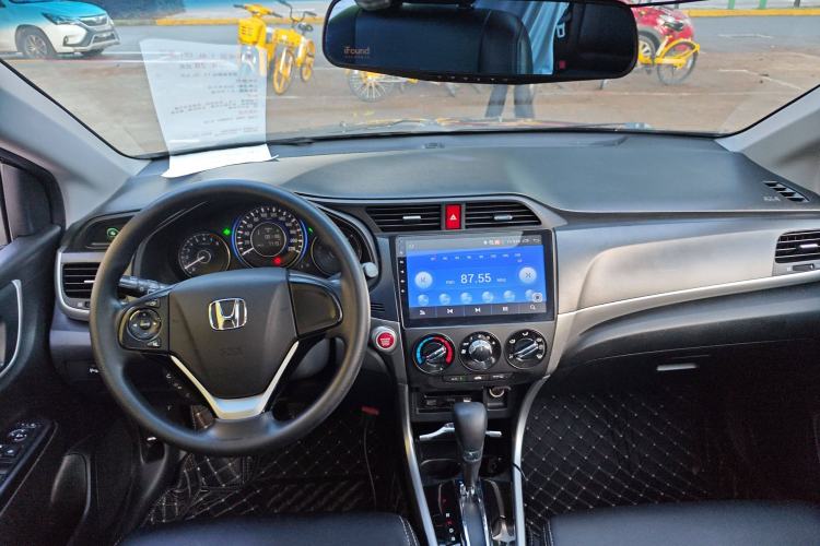 Used Honda Crider 2016 1.8L CVT Luxury Edition Center Console