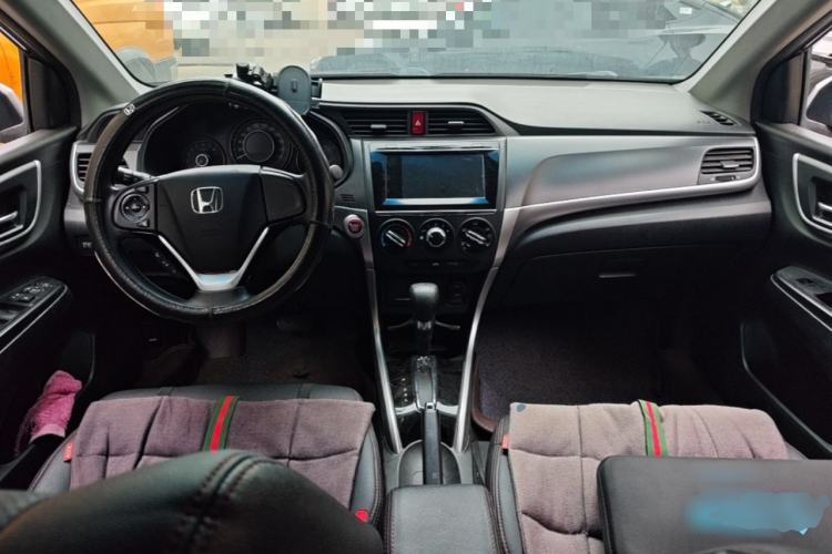 Used Honda Crider 2016 1.8L CVT Luxury Edition Center Console