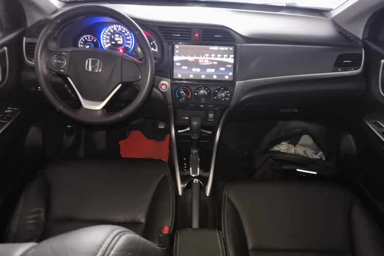 Used Honda Crider 2016 1.8L CVT Luxury Edition Center Console