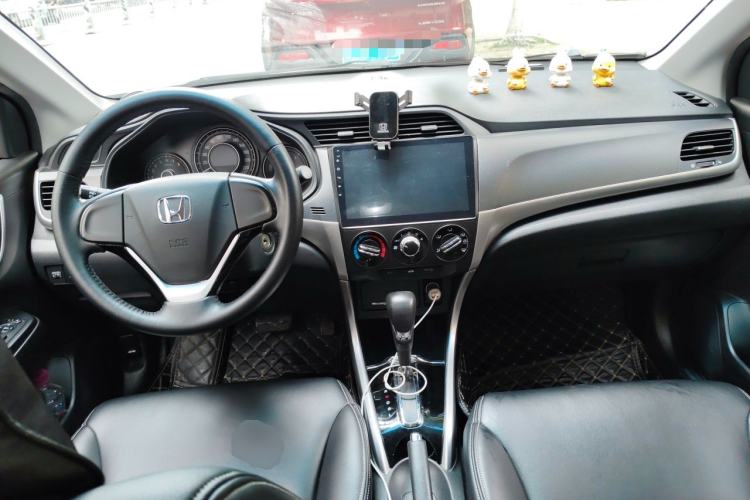Used Honda Crider 2016 1.8L CVT Comfort Version Center Console