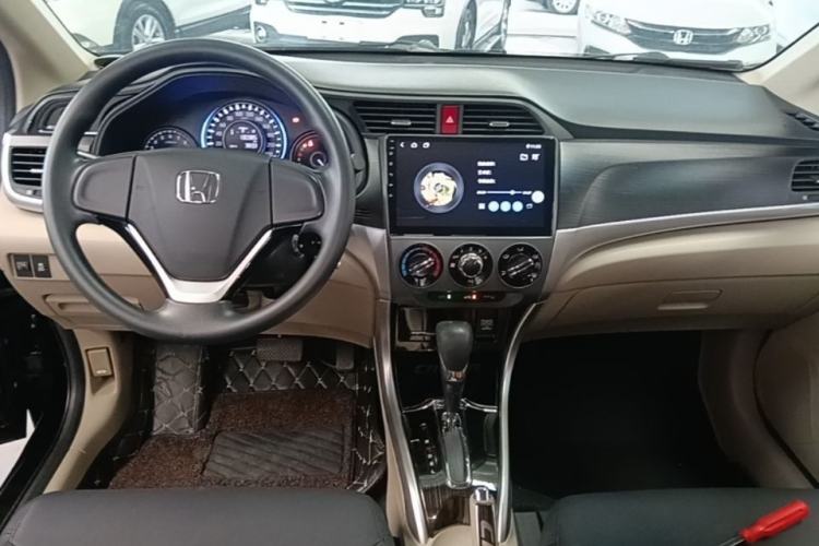 Used Honda Crider 2016 1.8L CVT Comfort Version Center Console