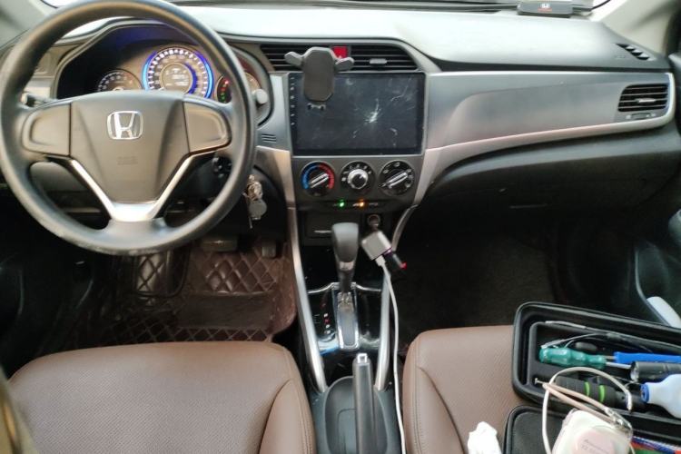 Used Honda Crider 2016 1.8L CVT Comfort Version Center Console