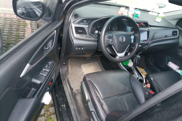 Used Honda Crider 2016 1.8L CVT Luxury Edition Driver Seat