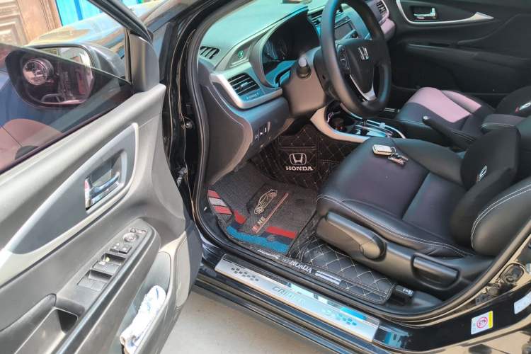 Used Honda Crider 2016 1.8L CVT Luxury Edition Driver Seat