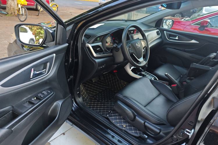 Used Honda Crider 2016 1.8L CVT Luxury Edition Driver Seat