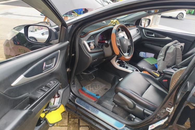 Used Honda Crider 2016 1.8L CVT Luxury Edition Driver Seat