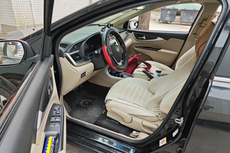 Used Honda Crider 2016 1.8L CVT Luxury Edition Driver Seat