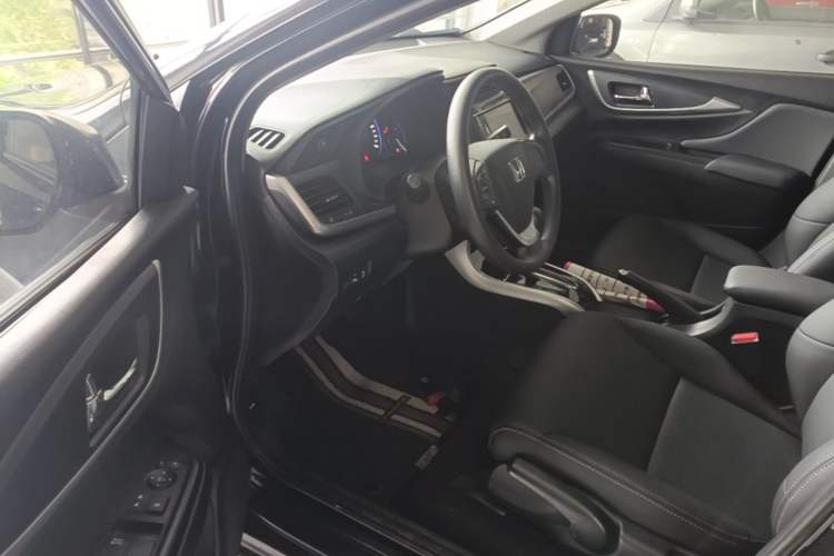 Used Honda Crider 2016 1.8L CVT Luxury Edition Driver Seat