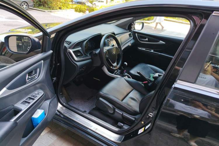Used Honda Crider 2016 1.8L Manual Luxury Edition Driver Seat