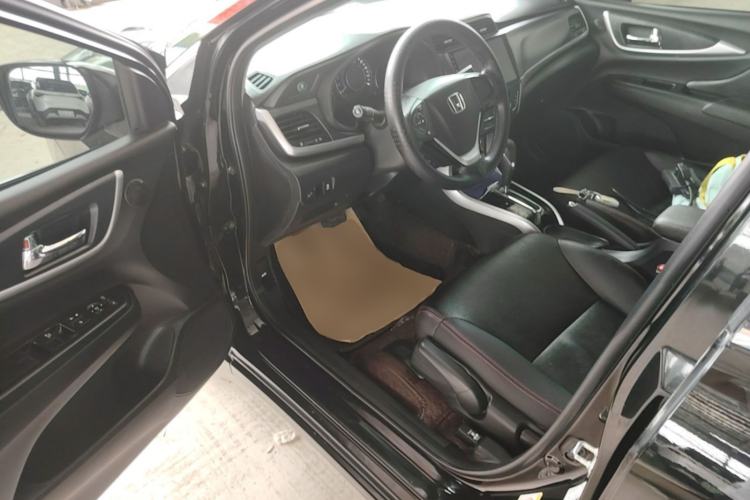 Used Honda Crider 2016 1.8L CVT Leading Edition Driver Seat