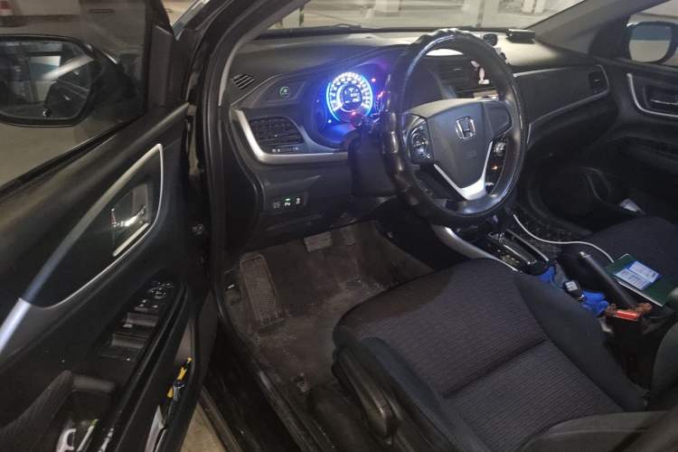 Used Honda Crider 2016 1.8L CVT Luxury Edition Driver Seat