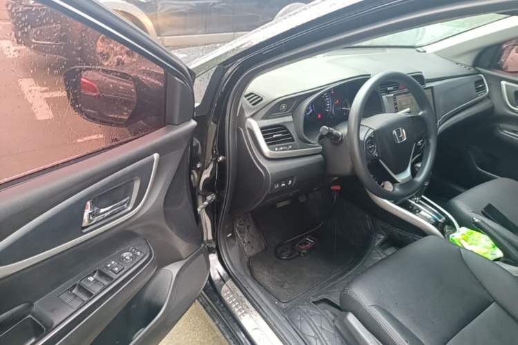 Used Honda Crider 2016 1.8L CVT Luxury Edition Driver Seat