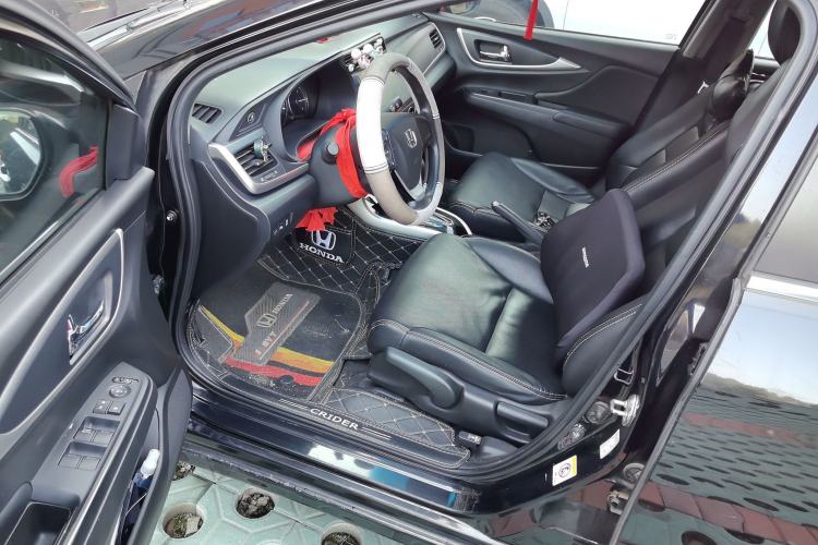 Used Honda Crider 2016 1.8L CVT Luxury Edition Driver Seat