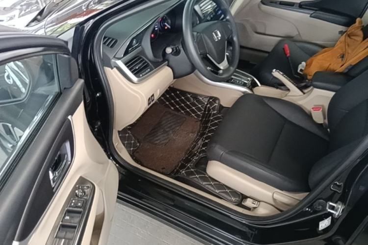 Used Honda Crider 2016 1.8L CVT Comfort Version Driver Seat