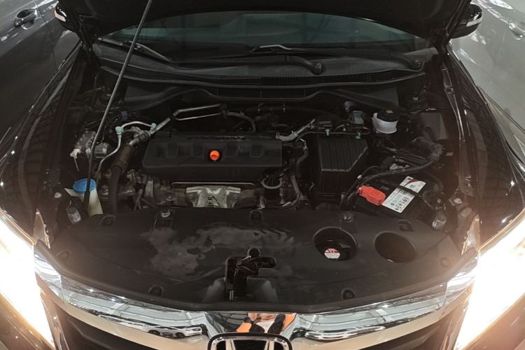 Used Honda Crider 2016 1.8L CVT Luxury Edition Engine Bay